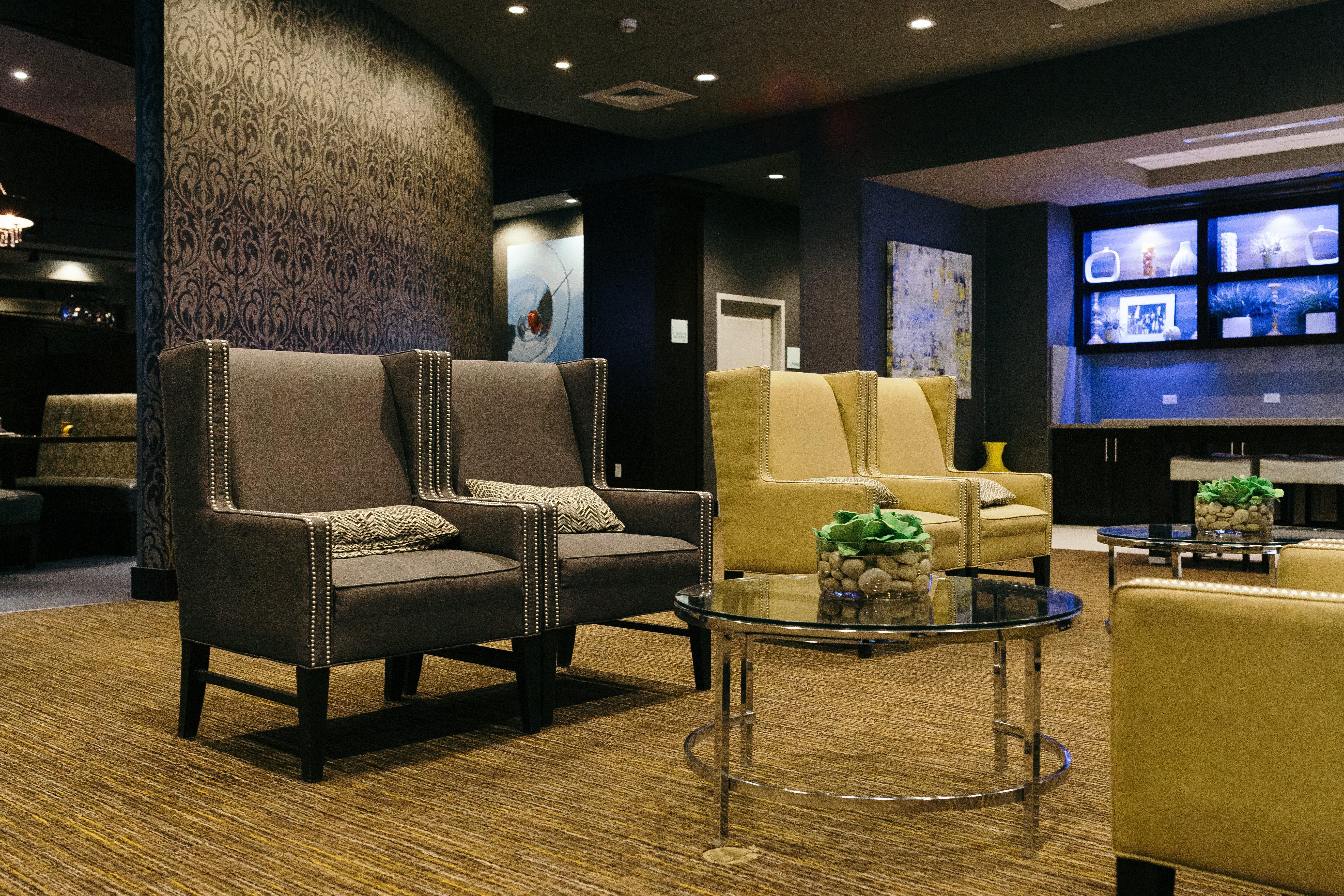 Holiday Inn And Suites East Peoria By Ihg Exterior foto